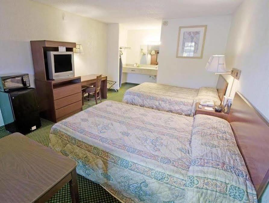 Americas Best Value Inn Richmond South Bellwood Exterior foto