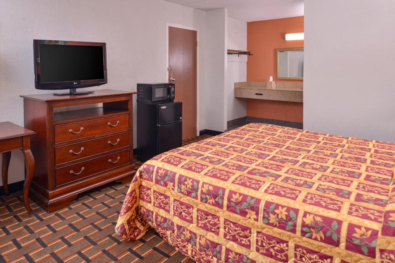 Americas Best Value Inn Richmond South Bellwood Exterior foto